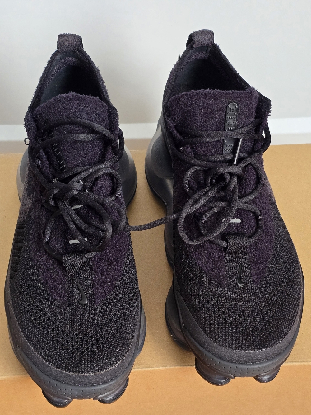 Nike Air Max Scorpion Flyknit Triple Black/Anthracite Women’s Size 7 | StockX - Picture 2 of 16